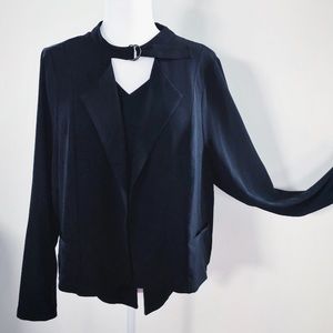 NWT Torrid cropped blazer